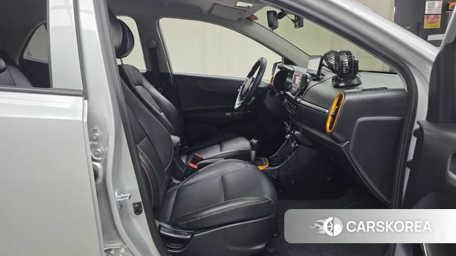 Kia Morning Urban (JA) 2022 Серебряный из Кореи, фото 2