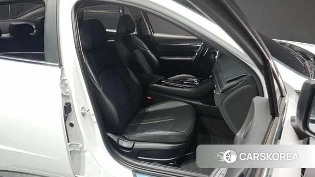 Hyundai Sonata (DN8) 2022 Белый из Кореи, фото 2