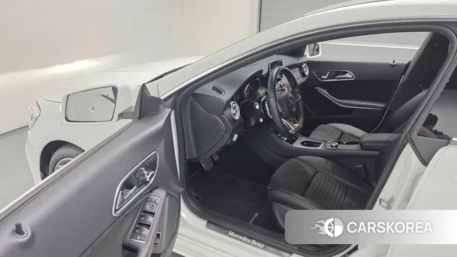Mercedes-Benz CLA-Class C117 2018 Белый из Кореи, фото 2