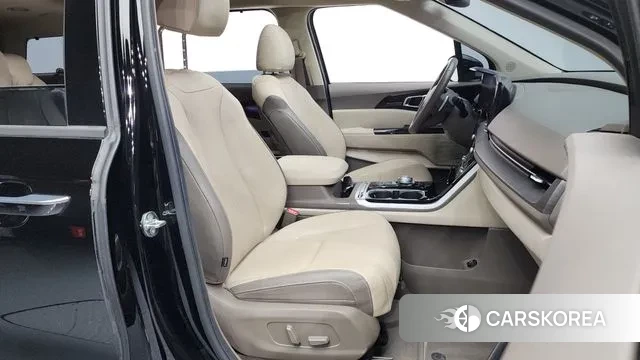 Kia Carnival 4th generation 2023 Черный из Кореи, фото 2