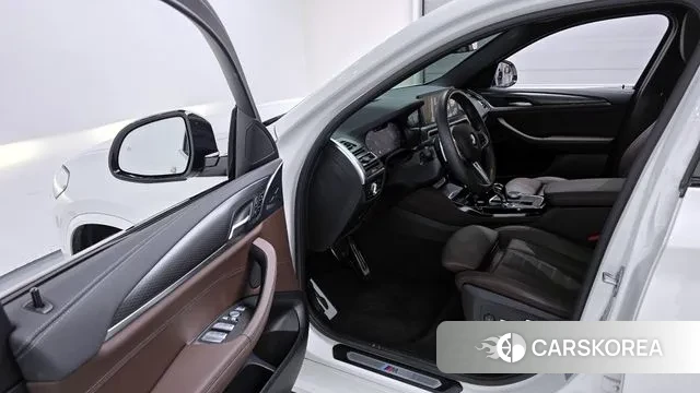 BMW X4 (G02) 2023 Белый из Кореи, фото 2