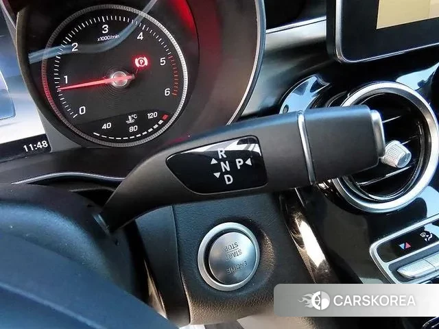 Mercedes-Benz C-Class W205 2018 Белый из Кореи, фото 2