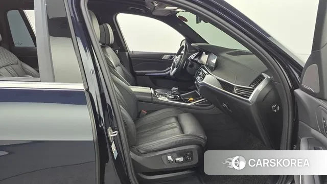 BMW X7 (G07) 2021 Черный из Кореи, фото 2