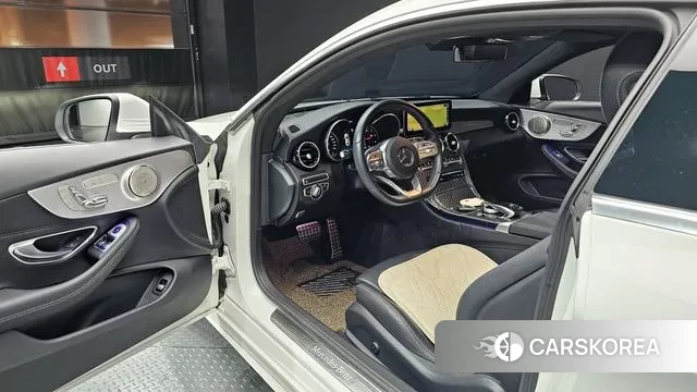 Mercedes-Benz C-Class W205 2019 Белый из Кореи, фото 2