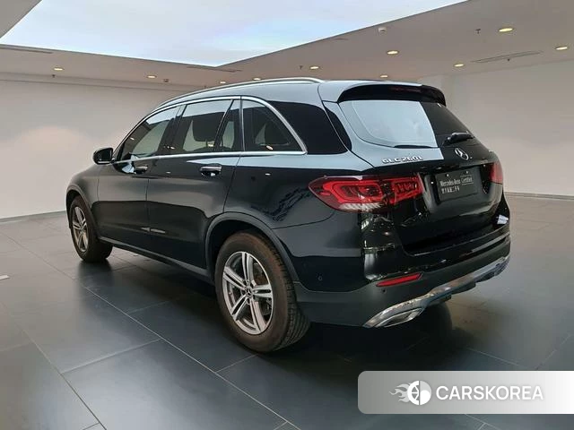 Mercedes-Benz GLC 2021 Черный из Китая, фото 2