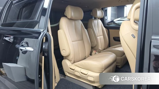 Kia The New Carnival 2018 Черный из Кореи, фото 2