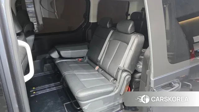 Hyundai Staria 2022 Серый из Кореи, фото 2