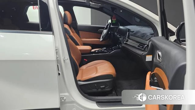 Kia Sportage 5th Generation Hybrid 2022 Белый из Кореи, фото 2
