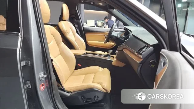 Volvo XC90 second Generation 2019 Серый из Кореи, фото 2