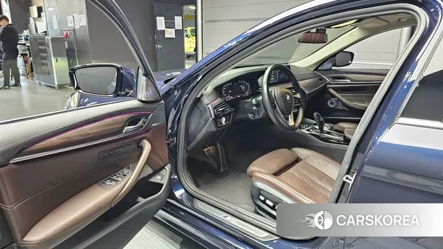 BMW 5 Series (G30) 2019 Синий из Кореи, фото 2