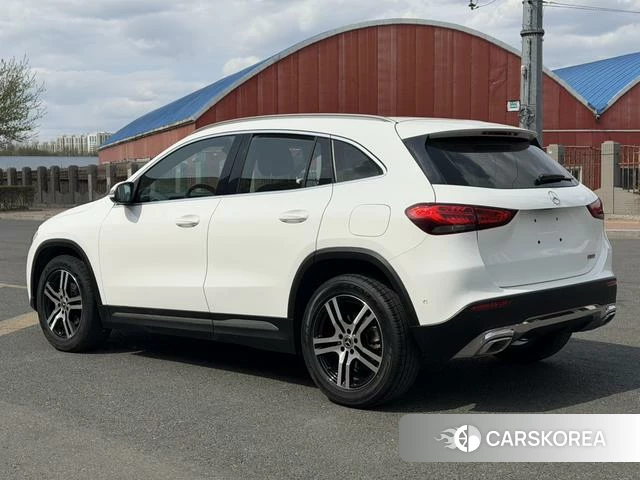 Mercedes-Benz GLA 2022 Белый из Китая, фото 2