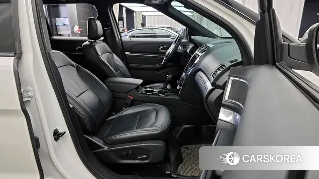 Ford Explorer 2019 Белый из Кореи, фото 2