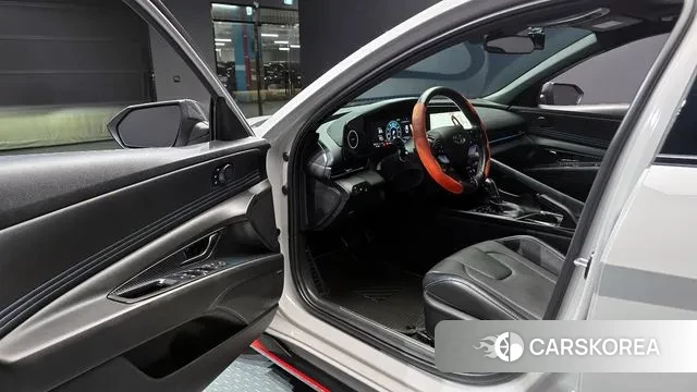 Hyundai Avante (CN7) 2022 Серебристо-серый из Кореи, фото 2