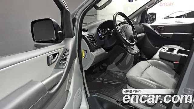 Hyundai The New Grand Starex 2020 Серебристо-серый из Кореи, фото 2