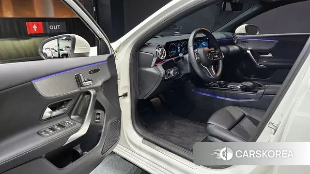 Mercedes-Benz A-Class W177 2021 Белый из Кореи, фото 2