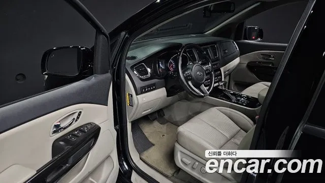 Kia The New Carnival 2019 Черный из Кореи, фото 2