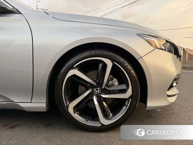Honda Accord 10th Generation 2018 Серебряный из Кореи, фото 2