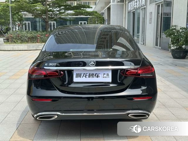 Mercedes-Benz E-class 2023 Черный из Китая, фото 2