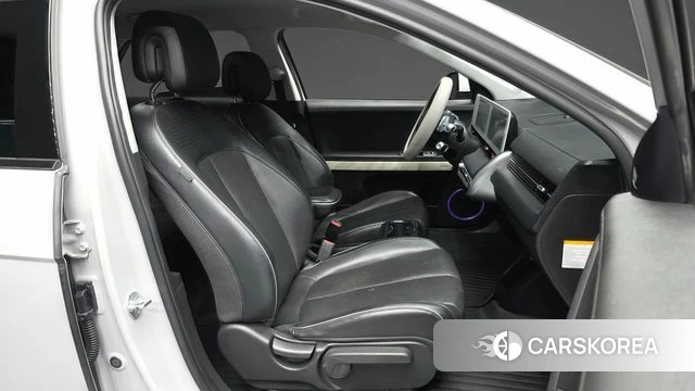 Hyundai Ionic 5 2021 Серебристо-серый из Кореи, фото 2