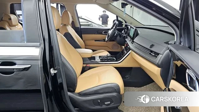 Kia Carnival 4th generation 2023 Черный из Кореи, фото 2