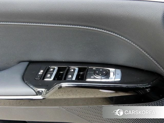 Kia K5 3rd generation 2023 Черный из Кореи, фото 2