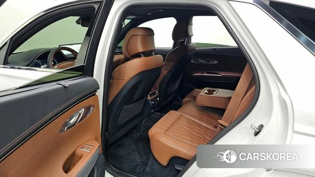 Genesis GV70 2022 Белый из Кореи, фото 2