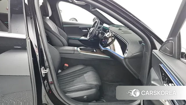 Mercedes-Benz E-Class W214 2024 Черный из Кореи, фото 2