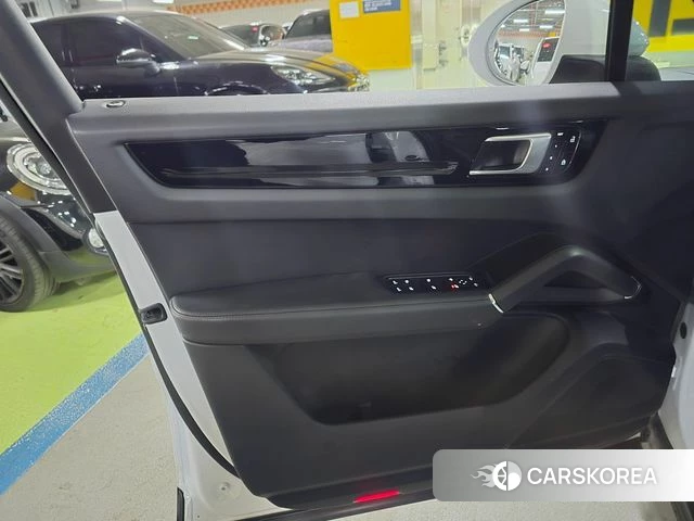 Porsche Cayenne (PO536) 2019 Белый из Кореи, фото 2