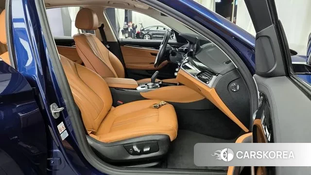 BMW 5 Series (G30) 2020 Синий из Кореи, фото 2