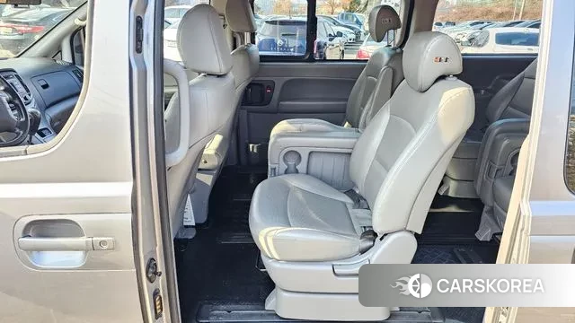 Hyundai The New Grand Starex 2018 Серебряный из Кореи, фото 2