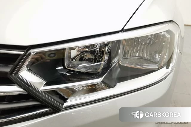 Volkswagen Bora 2018 Темно-серый из Китая, фото 2