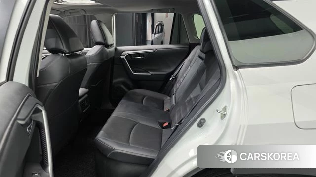 Toyota RAV4 5th Generation 2024 Белый из Кореи, фото 2