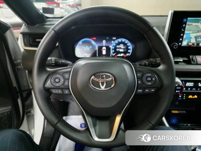 Toyota RAV4 5th Generation 2025 Белый из Кореи, фото 2