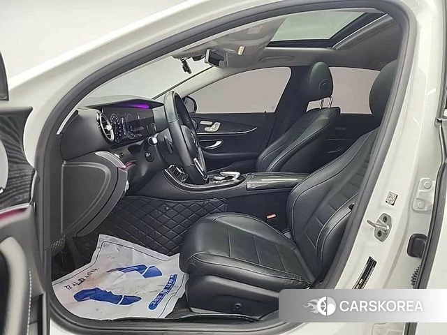 Mercedes-Benz E-Class W213 2019 Белый из Кореи, фото 2
