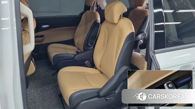 Kia Carnival 4th generation 2023 Белый из Кореи, фото 2