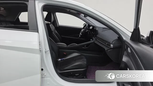 Hyundai Avante (CN7) 2022 Белый из Кореи, фото 2