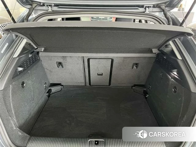 Audi A3 2020 Темно-серый из Китая, фото 2