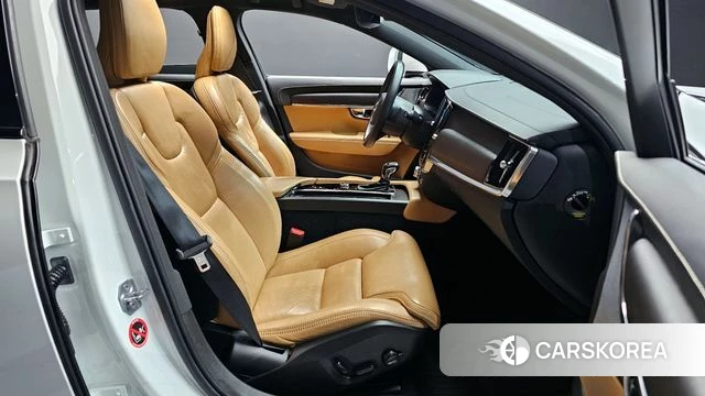 Volvo V90 Cross-Country 2019 Белый из Кореи, фото 2