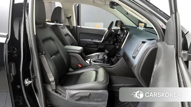 Chevrolet (GM Daewoo) Real New Colorado 2021 Черный из Кореи, фото 2