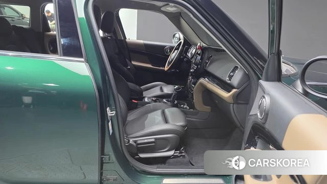 Mini Cooper Countryman 2019 Темно-зеленый из Кореи, фото 2