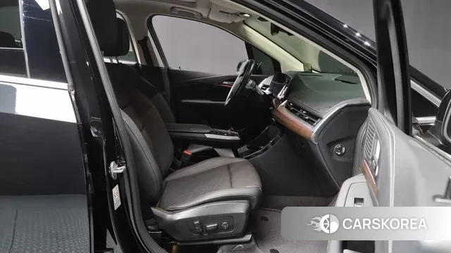 BMW 2 Series Active Tourer (U06) 2022 Черный из Кореи, фото 2