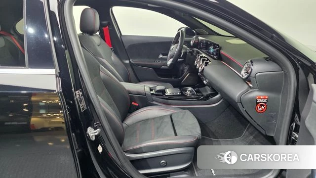 Mercedes-Benz A-Class W177 2021 Черный из Кореи, фото 2