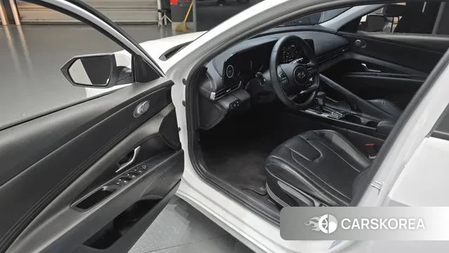 Hyundai Avante Hybrid (CN7) 2021 Белый из Кореи, фото 2