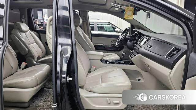 Kia The New Carnival 2018 Черный из Кореи, фото 2