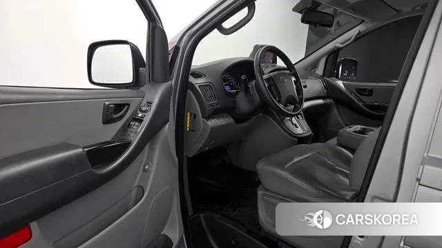 Hyundai The New Grand Starex 2018 Серебряный из Кореи, фото 2