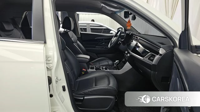 Ssangyong Beautiful Korando 2022 Белый из Кореи, фото 2