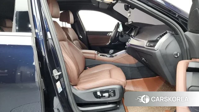 BMW X6 (G06) 2022 Черный из Кореи, фото 2