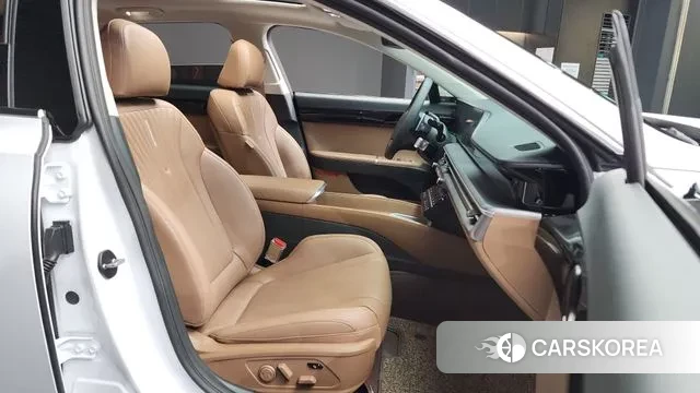 Hyundai Grandeur (GN7) 2023 Белый из Кореи, фото 2