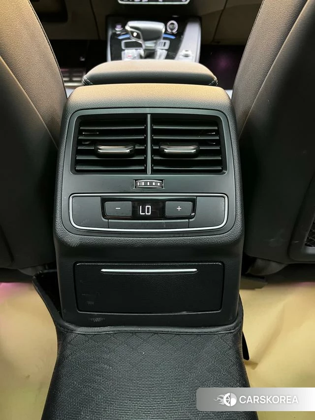 Audi A4L 2024 Белый из Китая, фото 2