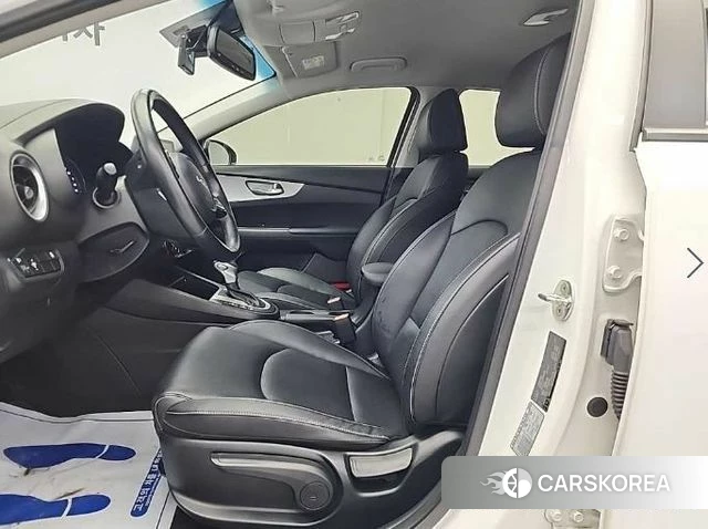 Kia The New K3 2nd generation 2022 Белый из Кореи, фото 2